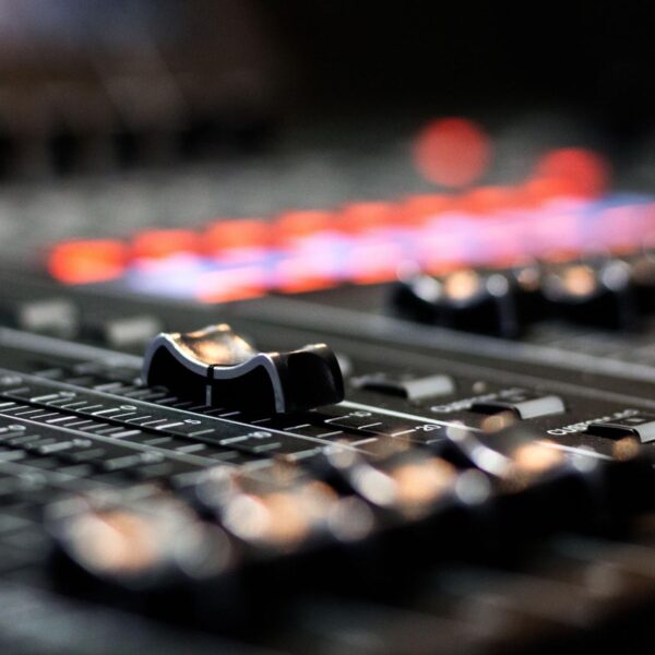 photo-1503841091985-d309670549cc photo-1503841091985-d309670549cc